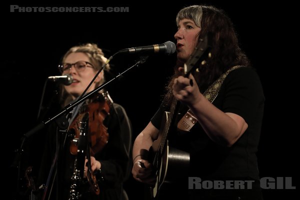 THE HACKLES - 2023-02-06 - PARIS - Le Trianon - Kati Claborn - Halli Anderson